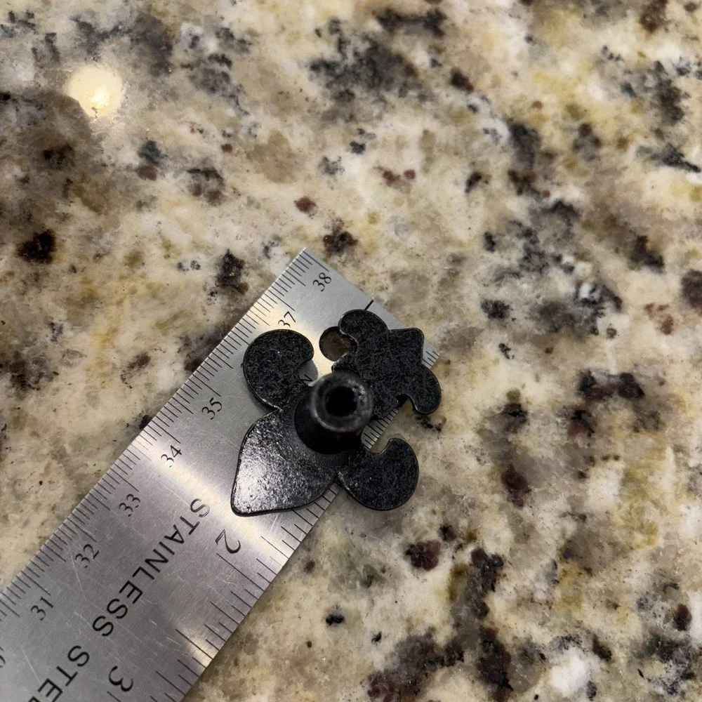 Fleur de Lis Cabinet Knob Drawer Pull‎ Bronze Metal Set Of Two 3544